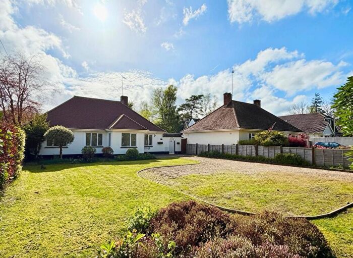 2 Bedroom Detached Bungalow For Sale In Manor Road, Verwood, BH31