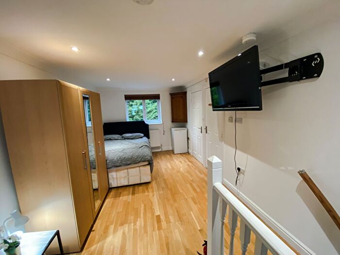 Studio To Rent In Finchley Road, Golders Green, NW11