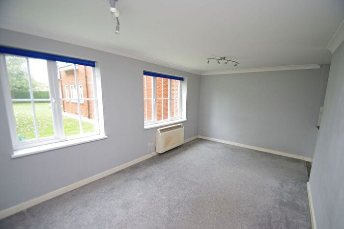 Studio To Rent In , Watford, WD18