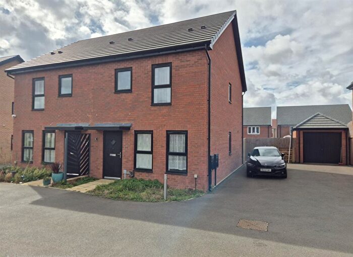 3 Bedroom Semi-Detached House To Rent In Blaine Way, Overstone, Northampton, NN6