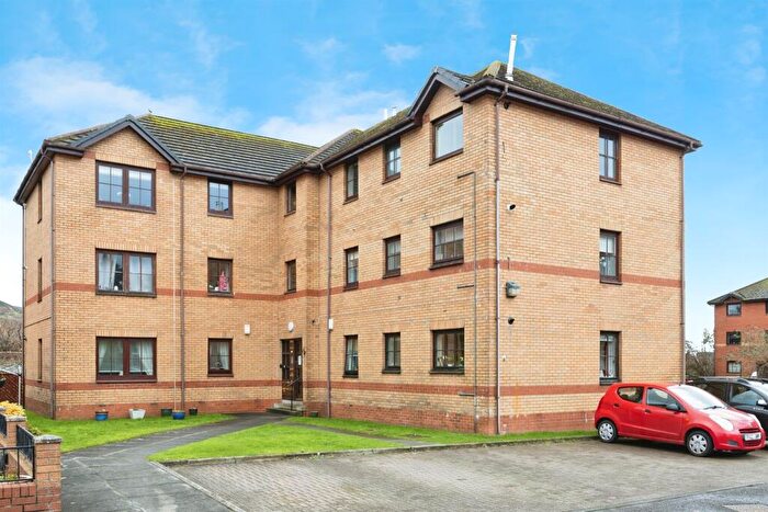 2 Bedroom Flat For Sale In Castlegreen Crescent, Dumbarton, G82
