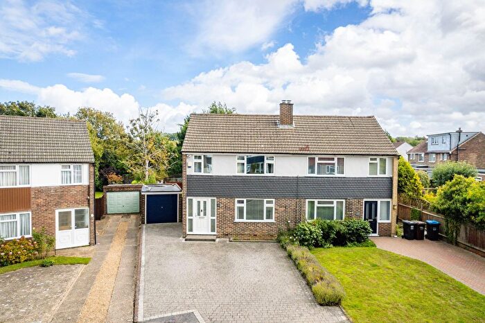 3 Bedroom Semi-detached House For Sale In Fern Close, Warlingham, CR6