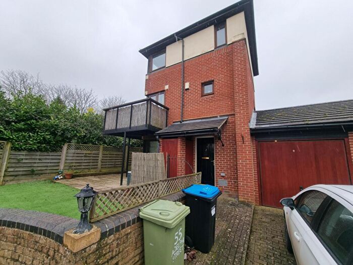 2 Bedroom Detached House To Rent In Adelphi Street, Campbell Park, Milton Keynes, MK9