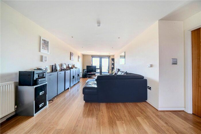 2 Bedroom Flat To Rent In Lovelace House, Ealing, W13