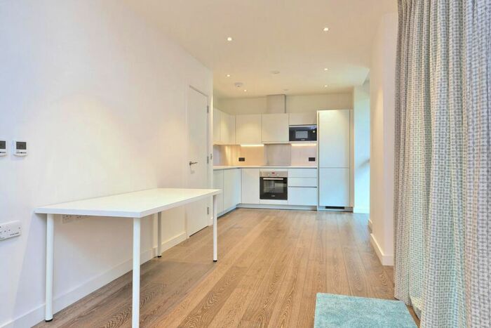 1 Bedroom Flat To Rent In Albert Road, Queen's Park, NW6