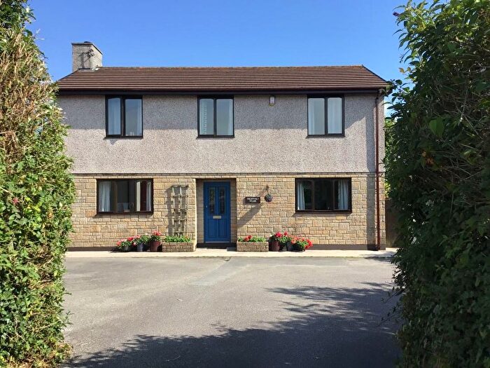 4 Bedroom Detached House For Sale In Trevince Parc, Carharrack, Redruth, TR16