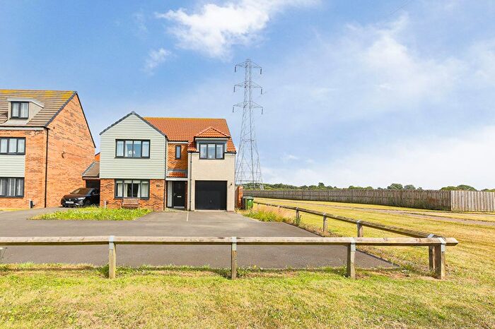 4 Bedroom Detached House For Sale In Swallow Drive, Holystone, NE27