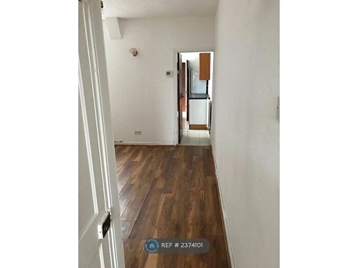 2 Bedroom Terraced House To Rent In Burleigh Road, Wolverhampton, WV3