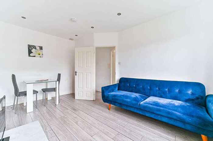 2 Bedroom Maisonette To Rent In Sydenham Road, Sydenham, London, SE26