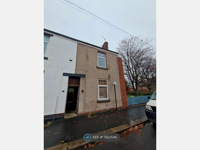 3 Bedroom End Of Terrace House To Rent In Langdon Street, Sheffield, S11