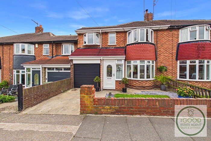 4 Bedroom Semi-Detached House For Sale In Borrowdale Avenue, Sunderland, SR6