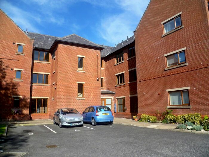 2 Bedroom Flat To Rent In Linwood House, Seymour Road, Bolton, BL1