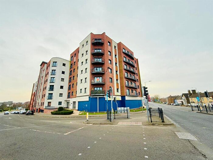 2 Bedroom Apartment To Rent In Hawksbill Way, Peterborough, PE2