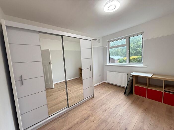 1 Bedroom Maisonette To Rent In Carr Road, Northolt, Greater London, UB5