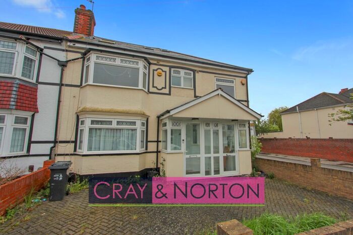 5 Bedroom End Of Terrace House To Rent In Carolina Road, Thornton Heath, CR7
