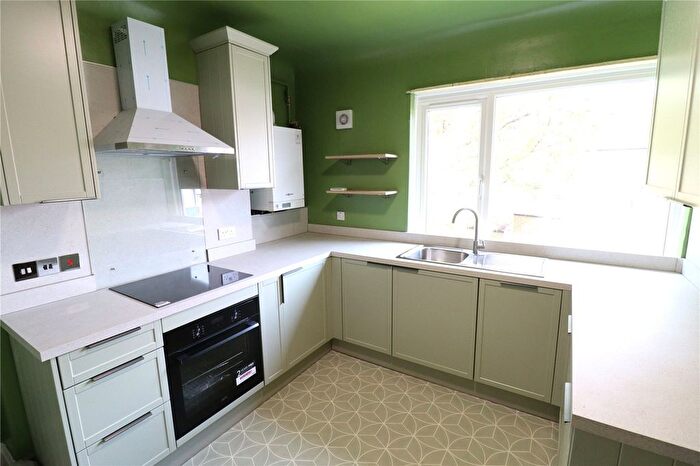 2 Bedroom Maisonette To Rent In Cornerways, Old Kenton Lane, NW9