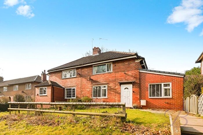 4 Bedroom Semi-Detached House For Sale In Troughbrook Road, Hollingwood, Chesterfield, S43