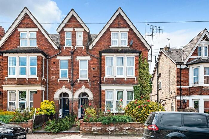 1 Bedroom Flat For Sale In St. Michaels Road, Bedford, MK40