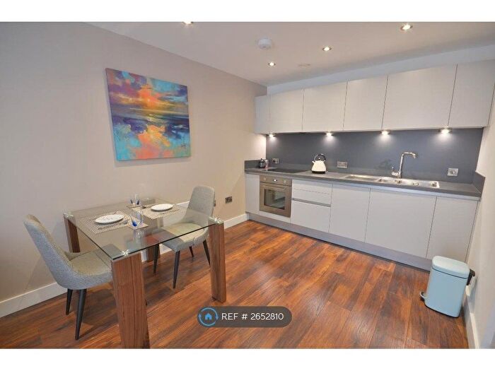 1 Bedroom Flat To Rent In Block C, Salford, M5