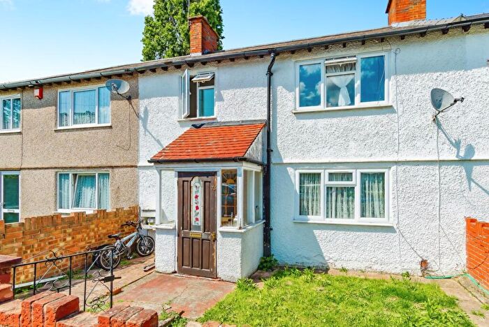 3 Bedroom Terraced House For Sale In Longhurst Road, Croydon, Surrey, CR0