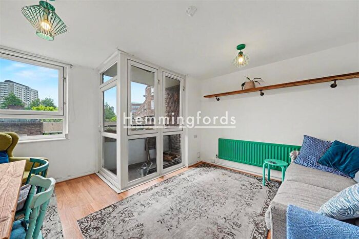 1 Bedroom Apartment For Sale In Wynyatt Street, London, EC1V