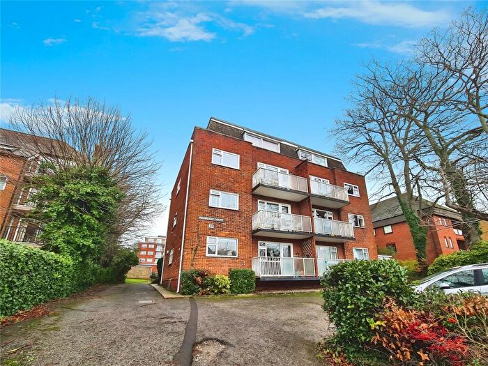 2 Bedroom Flat To Rent In Westwood Road, Southampton, Hampshire, SO17