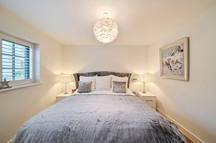 2 Bedroom Bungalow For Sale In King Alfreds Drive, Wincanton, Somerset, BA9