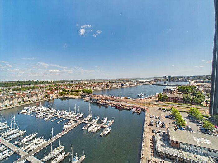 2 Bedroom Flat To Rent In Dock Head Road, Chatham, ME4