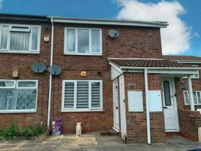1 Bedroom Ground Maisonette To Rent In Hafren Close, Rednal, Birmingham, B45