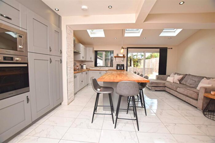 3 Bedroom Semi-Detached House For Sale In Boardman Fold Road, Alkrington, M24