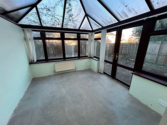 3 Bedroom Detached House For Sale In Fieldfare Drive, St. Mellons, Cardiff, CF3