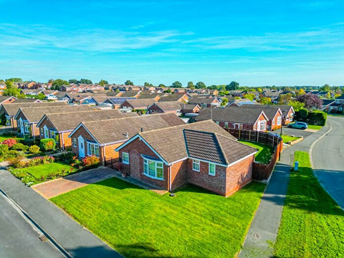 3 Bedroom Detached Bungalow For Sale In Farriers Croft, Copmanthorpe, York, YO23