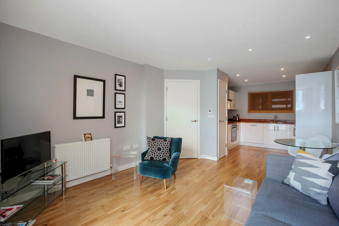 1 Bedroom Apartment To Rent In Prospect House, Sun Passage, SE16