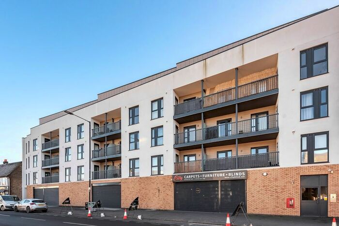 1 Bedroom Flat To Rent In Stoke Road, Slough SL2