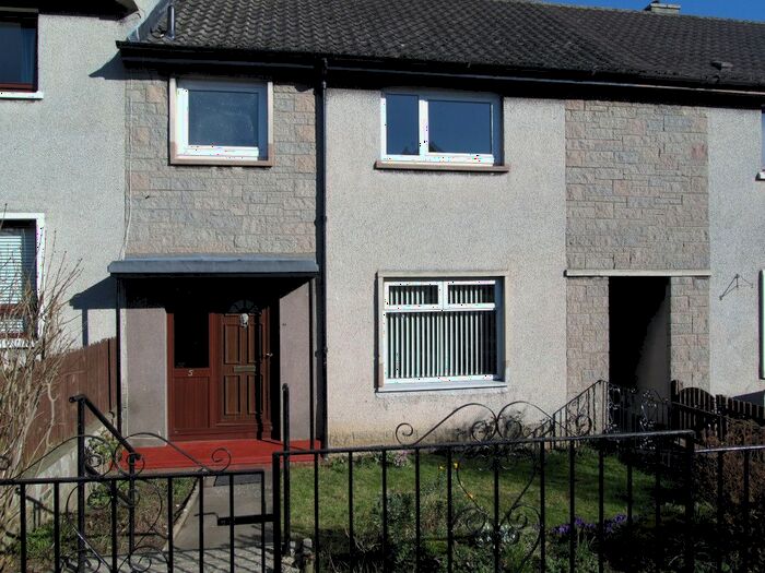 3 Bedroom Terraced House To Rent In Wood Place, Rosyth, Dunfermline, KY11
