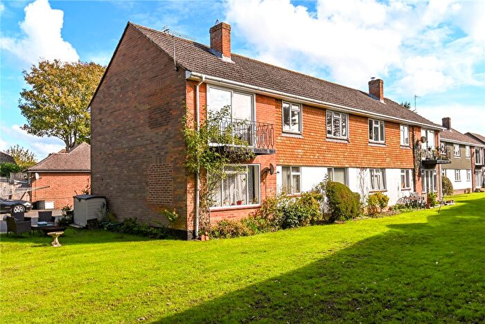 2 Bedroom Flat For Sale In Bouverie Close, Barton On Sea, New Milton, Hampshire, BH25