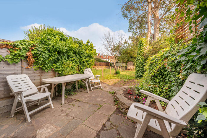 1 Bedroom House To Rent In Minard Road, Catford South, SE6