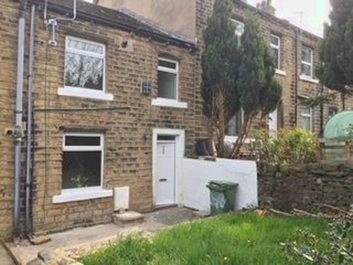2 Bedroom Terraced House To Rent In Blackmoorfoot Road, Crosland Moor, Huddersfield, HD4