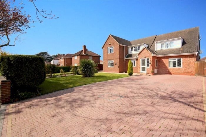 4 Bedroom Detached House To Rent In Kingsway, Leamington Spa, Warwickshire, CV31