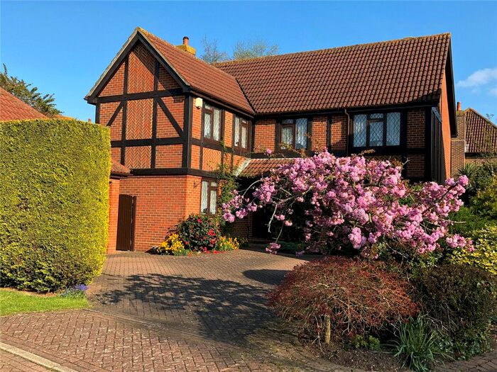 4 Bedroom Detached House To Rent In Chatsworth Close, West Wickham, BR4