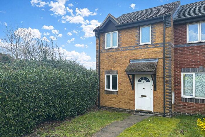 2 Bedroom Semi Detached House For Sale In Chepstow Close, Stevenage, SG1