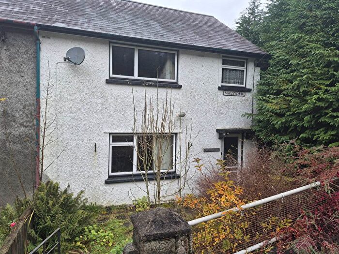 3 Bedroom Property For Sale In Maesyderi, Pontrhydygroes, SY25