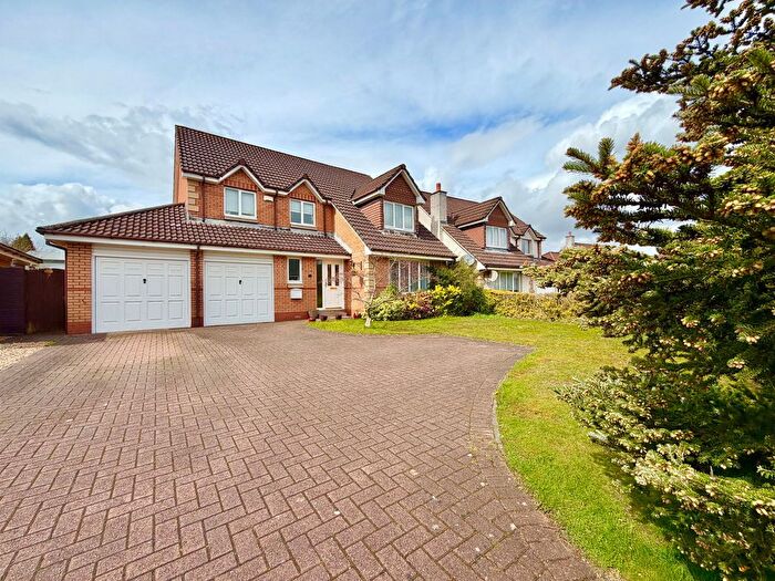 4 Bedroom Detached House For Sale In Burns Avenue, Larbert, FK5