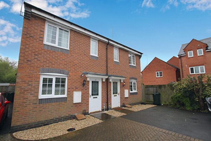 2 Bedroom Semi-Detached House To Rent In Booth Road, Banbury, Oxon, OX16