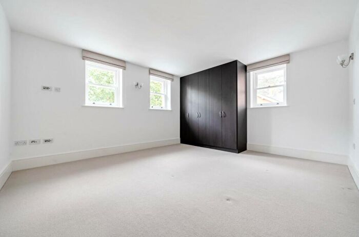 2 Bedroom Flat For Sale In Charles Sevright Way, Mill Hill, NW7