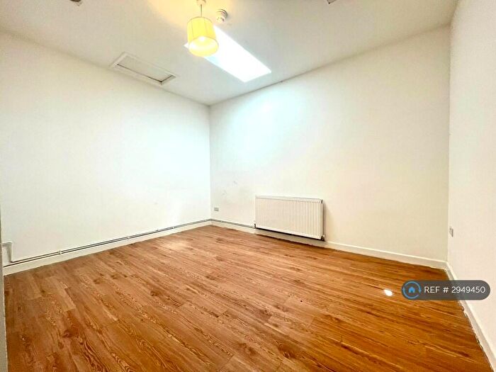 1 Bedroom Flat To Rent In West St, Bristol, BS2