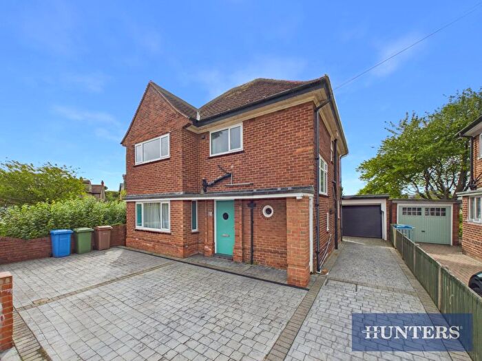 3 Bedroom Detached House To Rent In Shaftesbury Road, Bridlington, YO15