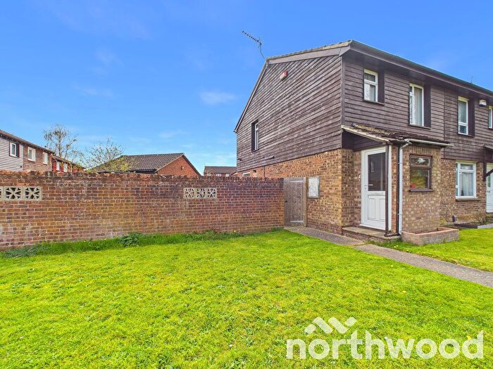 3 Bedroom Semi Detached House For Sale In Loudon Way, Godinton, Ashford, TN23