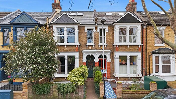 5 Bedroom Terraced House For Sale In Capel Road, Forest Gate, E7