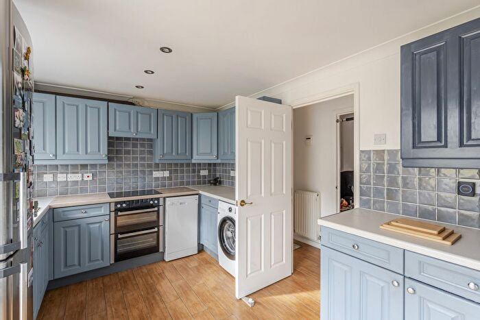 3 Bedroom End Terrace House For Sale In Martens Meadow, Braintree, CM7